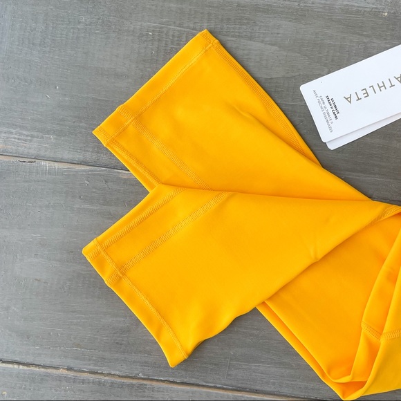 NWT Athleta Ultimate Stash II Capri Calf Length w Pockets “Golden Spark” Yellow - Picture 5 of 15